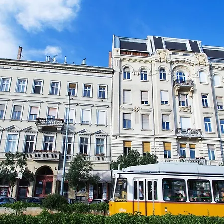 Pelicanstay At Riverside Danube Apartment Budapest